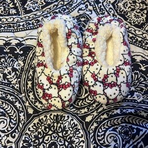 Hello Kitty White and Pink Cozy Plush Slippers
